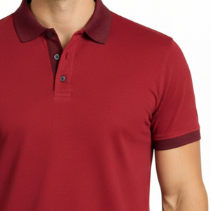 Camiseta de Verano Casual para Hombre, de Manga Corta, Tejida y Transpirable, con Logotipo Personalizado, Color Borgoña Rojo Oscuro, Cuello con Ribete en Contraste, Corte Ajustado - Product Image 2