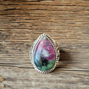 Hermoso anillo de zoisita de rubí de alta calidad hecho a mano Plata de Ley 925 chapado en rodio Etsy's Gamestone Ring - Product Image 1