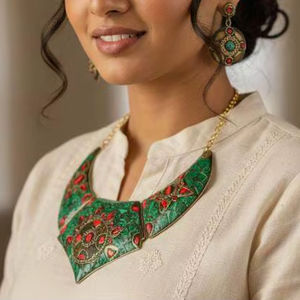 Collar de cadena de eslabones hecho a mano Rawat Handicrafts, chapado en bronce antiguo, con mosaico geométrico, modelo NK-1662 - Product Image 1