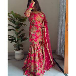 Conjunto de Fiesta de Diseño en Chifón con Top, Pantalón y Dupatta Elegante - Product Image 1