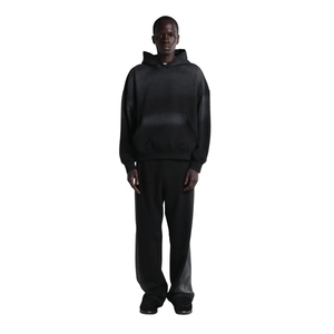 Sudadera con capucha oversize negra para hombre, con efecto desgastado por el sol, de forro polar, con bolsillo canguro y hombros caídos, estilo streetwear, al por mayor - Product Image 1