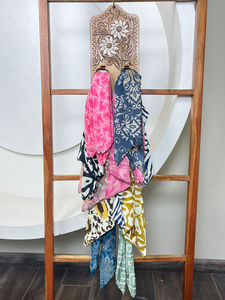 Porte-écharpe mural en cuir de vache fait à la main, design tournesol, style occidental rustique, organisateur suspendu avec anneaux en laiton, OEM ODM - Product Image 4