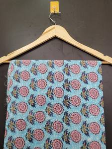 Tissu en coton tricoté écologique imprimé à la main, motif Mughal Butta, large, pour robes et couture pour enfants et femmes, idéal comme cadeau - Product Image 3