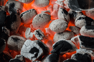 Charbon de bois activé pour barbecue, briquettes de coque de noix de coco 25 mm, haute valeur calorifique, longue durée de combustion, faible teneur en cendres, sans fumée, pour grillades – Approvisionnement direct usine - Product Image 3