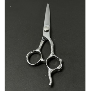 กรรไกรตัดผมมืออาชีพ 440c รุ่น Dragon Barber ผลิตจากเหล็กกล้าไร้สนิมญี่ปุ่น ปลอดภัยสำหรับร้านเสริมสวย - Product Image 6