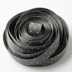 ริบบิ้นโกรเกรนลายจุดสีเทาขนาด 6 มม. จากนีลคามัล อินดัสทรีส์ สำหรับงานฝีมือ เย็บปักถักร้อย ห่อของขวัญ และตกแต่ง - Product Image 5