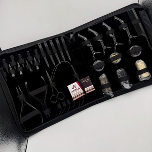Kit d'outils professionnels pour extensions de cheveux en acier inoxydable noir mat, très résistant, avec micro-perles, pinces crocodiles et ciseaux – Vente Flash - Product Image 1