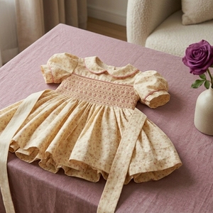 Robe pour filles, personnalisée, géométrique, ODM OEM, en coton bouffant jaune, élégante, prix d'usine, broderie smockée à la main, respirante, mignonne - Product Image 6