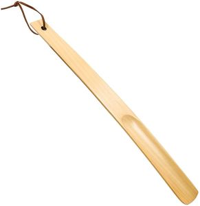 Cuchara para zapatos de madera natural hecha a mano, duradera, con mango largo para facilitar el calzarse. - Product Image 4