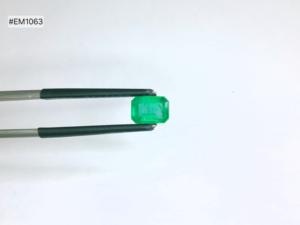 Esmeralda Zambiana en Forma de Octágono, Juego de 3 Piezas, 3.47ct, Tono Verde Intenso, Calidad Premium, Claridad Impecable, Apta para Joyería de Aretes - Product Image 3