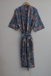 Women's Green Animal <b>Print</b> Knee Length Long Sleeve Casual Wear Drawstring Closure Cotton Block <b>Printed</b> Kimono Style V-neck - Product Image 2