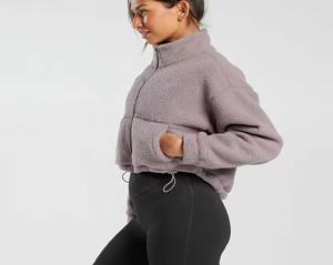 Chaqueta de mujer con logotipo personalizado ropa de calle de moda transpirable de gran tamaño Sherpa con mangas más nuevas y elegantes cuello vuelto impermeable - Product Image 4