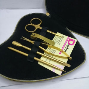 Kit de Manicura y Pedicura Profesional Dorlon, Cortaúñas de Acero Inoxidable, Tijeras, Empujador, Chapado en Oro, Estuche Portátil Resistente, Regalo - Product Image 1