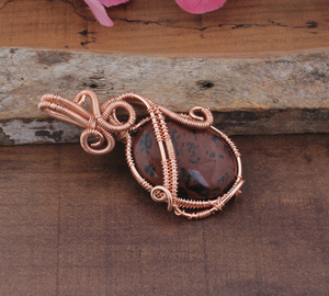 Charmes en jaspe naturel enveloppés de fil, argent sterling 925 plaqué platine, vintage, de haute qualité, pierre bleue, bijoux en matrice - Product Image 1