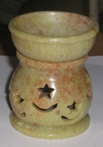 Brûleurs d'huile aromatique de luxe faits à la main, de la meilleure qualité, avec un design sculpté pour la décoration de la maison et le salon, avec exportateur - Product Image 3