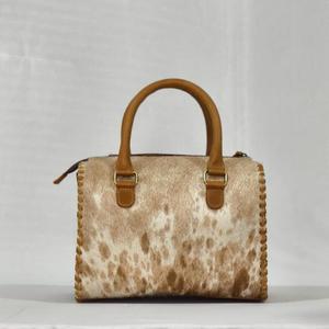 Sac de sport léger et imperméable en cuir véritable marron et blanc, fourrure, fait main, style mini Speedy, tendance 2026 - Product Image 2