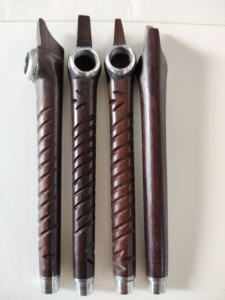 Pipe à fumer Dokha en bois gravée à la main, style arabe artisanal, prix avantageux par Curio Craft - Product Image 5
