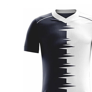 Service OEM personnalisé à faible MOQ, dernier style, uniforme de football pour hommes, qualité supérieure, ensemble d'uniformes de football personnalisés avec nom d'équipe - Product Image 6