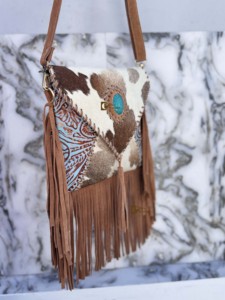 กระเป๋าถือหนังมีพู่แบบมีขนสินค้ามาใหม่ล่าสุดกระเป๋าพาดลำตัวหนังวัวมีสายคาดตัวมีสไตล์สำหรับเป็นของขวัญ - Product Image 3