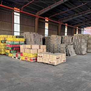 Carbón de Aserrín Cuadrado AVC B para Asado Industrial, Combustión Estable, Contenedor de 40 Pies - Product Image 2