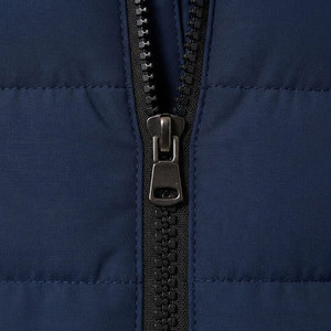 Veste à bulles tendance pour homme, élégante avec col à capuche, idéale pour les sorties et les voyages en hiver. - Product Image 6