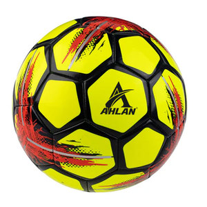 Balones de Fútbol de Entrenamiento para Exteriores de Alta Calidad con Rendimiento Equilibrado y Durabilidad - Product Image 1