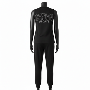 Conjunto de camiseta sin mangas y pantalón para mujer, transpirable, 240 GSM, algodón y poliéster, diseño de paneles negros, logotipo con pedrería. - Product Image 2