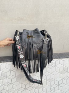 Bolso de Hombro Tipo Bandolera con Flecos de Cuero Genuino 2026, Diseño Único, Estilo Moderno, Multiusos para Mujer - Product Image 4