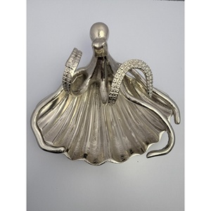 Cuenco de concha de pulpo ecológico de aluminio con acabado plateado personalizado, bandeja de vieiras, asas de tentáculo, centro de mesa de Hotel para fiestas WB Inc - Product Image 3