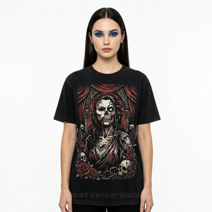 T-shirt gothique à motif floral rose et squelette, impression sérigraphique personnalisée, style vintage pour femme, vente en gros, vêtements esthétique sombre - Product Image 1