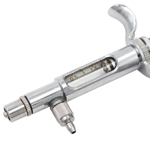 Jeringa Veterinaria Doble de Metal Ajustable para Vacunas, Capacidad de 5 ml, Calidad Premium, Accesorios Completos para Ganado - Product Image 5