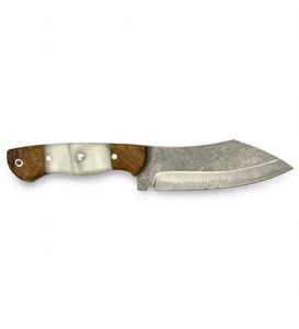 Herramienta utilitaria de acero de Damasco de hoja fija y uso pesado, personalizada, con mango de resina de madera apilada y perlas. - Product Image 3