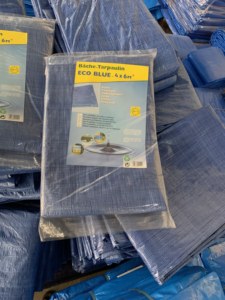 Bâches agricoles unies en PE tissé lisse, poids moyen, imperméables, coupe-vent, résistantes aux UV et écologiques pour l'extérieur - Product Image 1