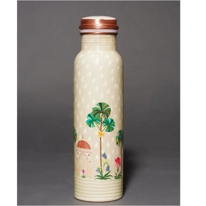 Botella de agua de cobre de marca privada con diseño floral, portátil para viajes. - Product Image 1