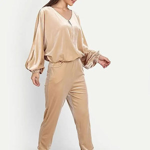Women's Winter Solid <b>Flared</b> Fitted Two-Piece Tracksuit Set Velvet Velour Custom Cotton Anti-Bacterial Quick Dry Breathable - Product Image 1