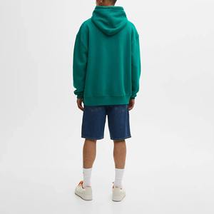 Survêtements personnalisés pour femmes, grammage lourd 500 GSM 350 GSM, en molleton polyester/coton, avec broderie, comprenant un sweat à capuche oversize et un short - Product Image 3