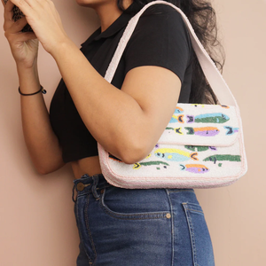 Bolso Bandolera Cuadrado Bordado con Cuentas y Estampado de Limones en Serigrafía, Diseño Moderno y Práctico para Viajes - Product Image 1
