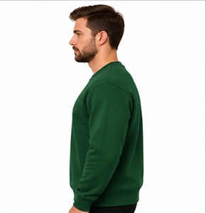 เสื้อสเวตเชิ้ตคอกลมสีเขียวสำหรับผู้ชาย ยี่ห้อ INDEX APPAREL ลายพิมพ์จอยสติ๊กพิกเซลระดับ 99 สวมใส่สบายทรงปกติ เหมาะสำหรับฤดูใบไม้ร่วง - Product Image 3