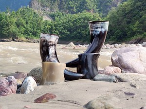 Cuerno Vikingo Antiguo para Beber, Tamaño Mediano, para Cocina y Mesa, Cuerno de Búfalo Vikingo a Precio Económico con Descuento - Product Image 4