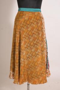 Falda Maxi Cruzada de Seda con Estampado Floral Vintage para Mujer, Diseño Personalizado Hecho a Mano - Product Image 2