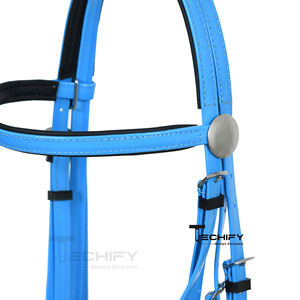 Bridon pour cheval TECHIFY en PVC bleu avec garniture noire et sangles réglables pour une conduite sécurisée, style selle anglaise - Product Image 2