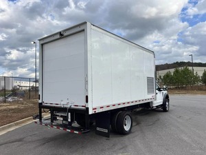 Tracteur routier diesel 6x4 robuste pour le transport de marchandises et les travaux de construction à grande échelle dans le secteur de la logistique et des infrastructures - Product Image 2