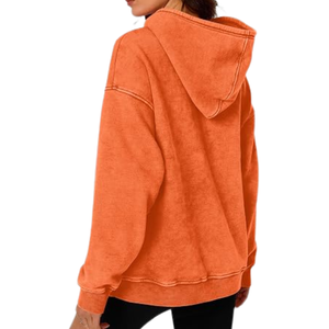 SILKZON INDS Hoodie streetwear original personnalisé en coton tricoté vieilli avec logo brodé sur le devant et manches tombantes pour femme - Product Image 6