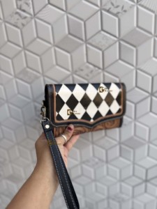 Nuevo Bolso Clutch con Diseño de Damas Blancas y Negras 2026, Cuero Tallado a Mano, Estilo Occidental, para Mujer - Product Image 4