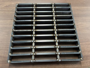Rejilla de Acero de Uso Ligero - Product Image 1