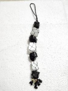 Pierre roulée en Agate Selenite et Tourmaline Noire, porte-clés de voiture, vente en gros de pierres précieuses naturelles, de Amayra Crystals Exports - Product Image 4