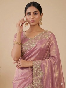 Sari de diseño con lentejuelas de seda y bordado Zari con trabajo de codificación, con blusa sin coser, rosa bebé 84550 - Product Image 3