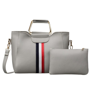 Nouvelle Collection : Sac Seau Vintage Grande Taille pour Femme en Cuir Véritable Imperméable avec Chaînes et Fermeture Éclair Amovible - Product Image 4