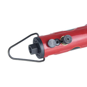 Tournevis pneumatique AEROPRO rouge avec mandrin métallique et poignée latérale, couple maximal de 60 Nm, 8000 tr/min - Product Image 3