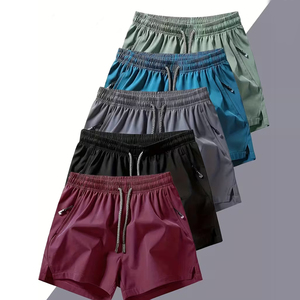 Shorts de algodón personalizados para hombre, estilo vintage casual, de color sólido, con efecto desgastado. - Product Image 1